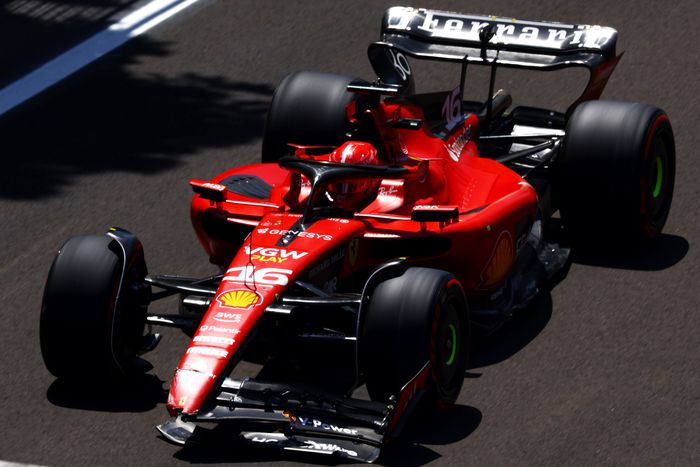 Leclerc nyerte a szombat délelőtti sprintkvalifikációt