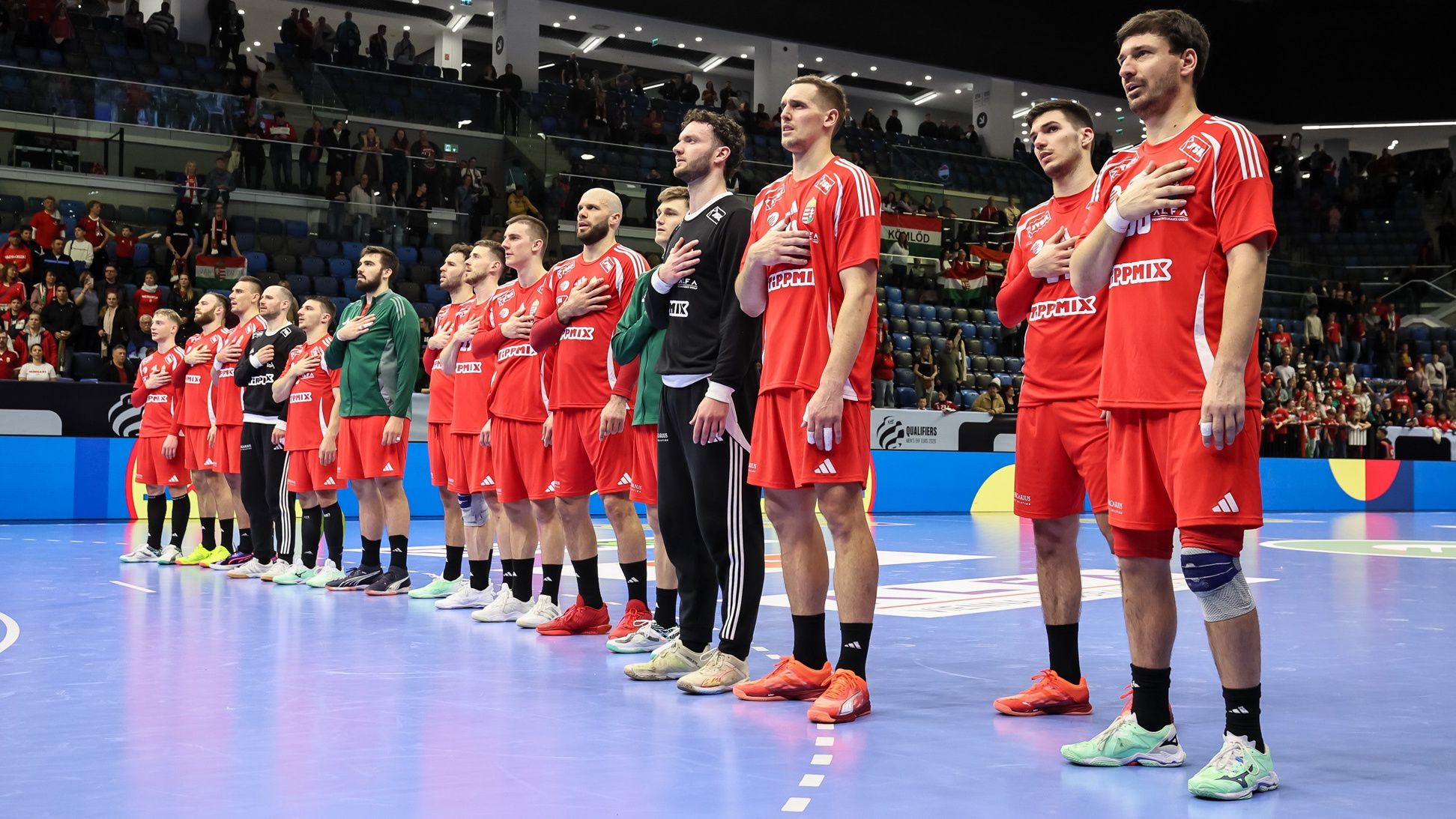 Bodó Richárd nélkül a szlovákok és a finnek ellen