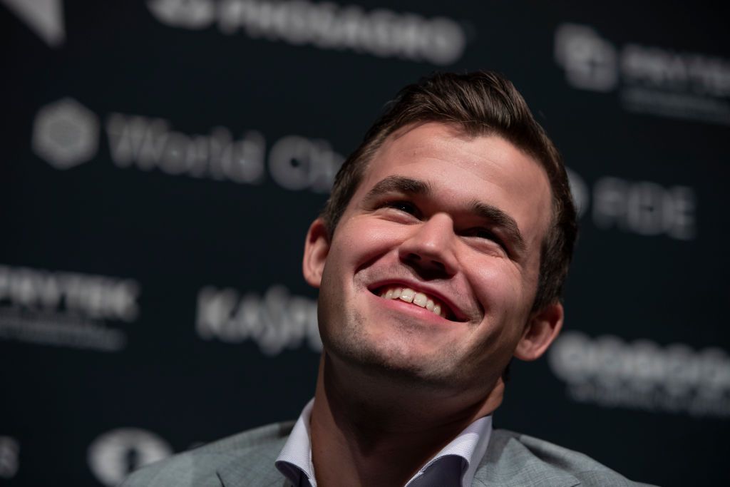 Carlsennek most van oka mosolygni... (Fotó: Getty Images)