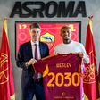 Brazil válogatott védőt igazolt a Roma