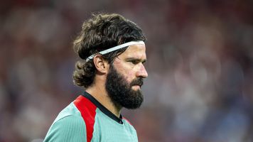 Alisson személyes okok miatt elhagyta a Liverpool edzőtáborát