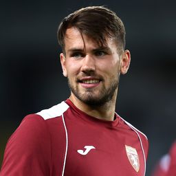 Úgy tűnik, az Újpest csatát nyer a Fradi ellen, de Várhidi Péter szerint messze még az út vége