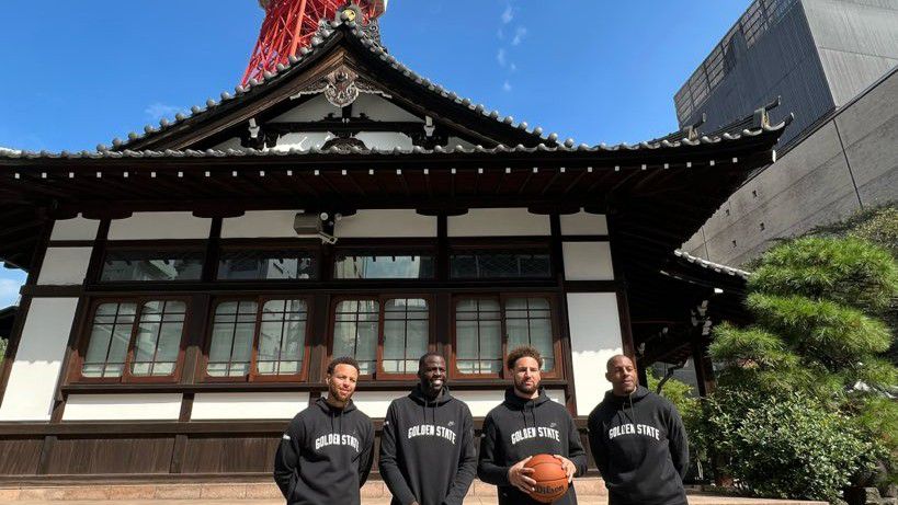A GSW sztárjai Japánban (Fotó: Golden State Warriors/Twitter)