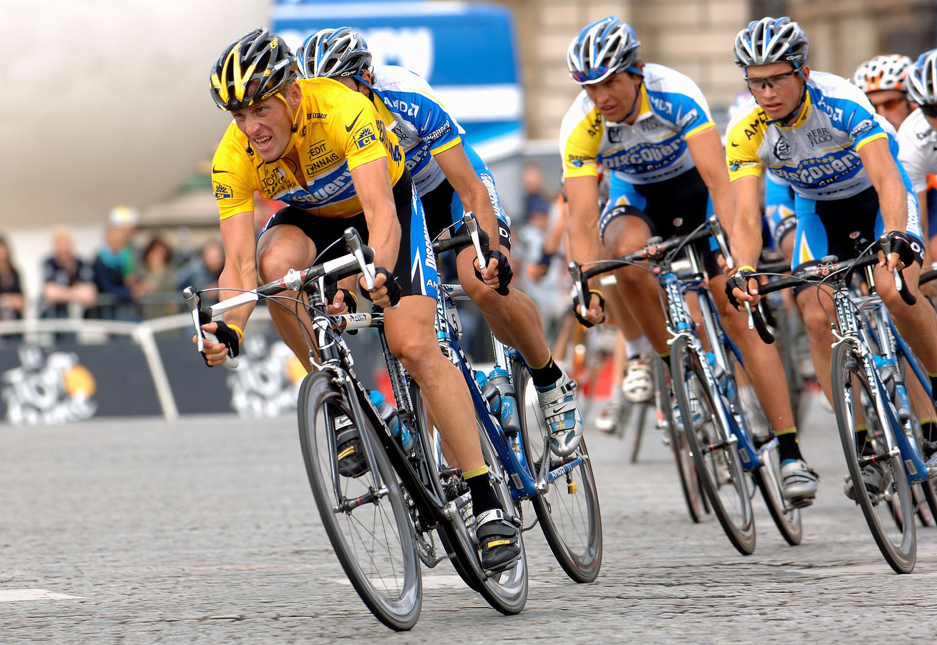 Doppingbotránya miatt mind a hét Tour de France-elsőségétől megfosztották /Fotó: Getty Images