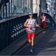 31 éves országos csúcsot megdöntve nyerte meg Szemerei Levente a Varsó Maratont