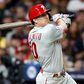A Philadelphia 0–5-ről állt fel az észak-amerikai baseball-liga döntőjének első meccsén, videóval