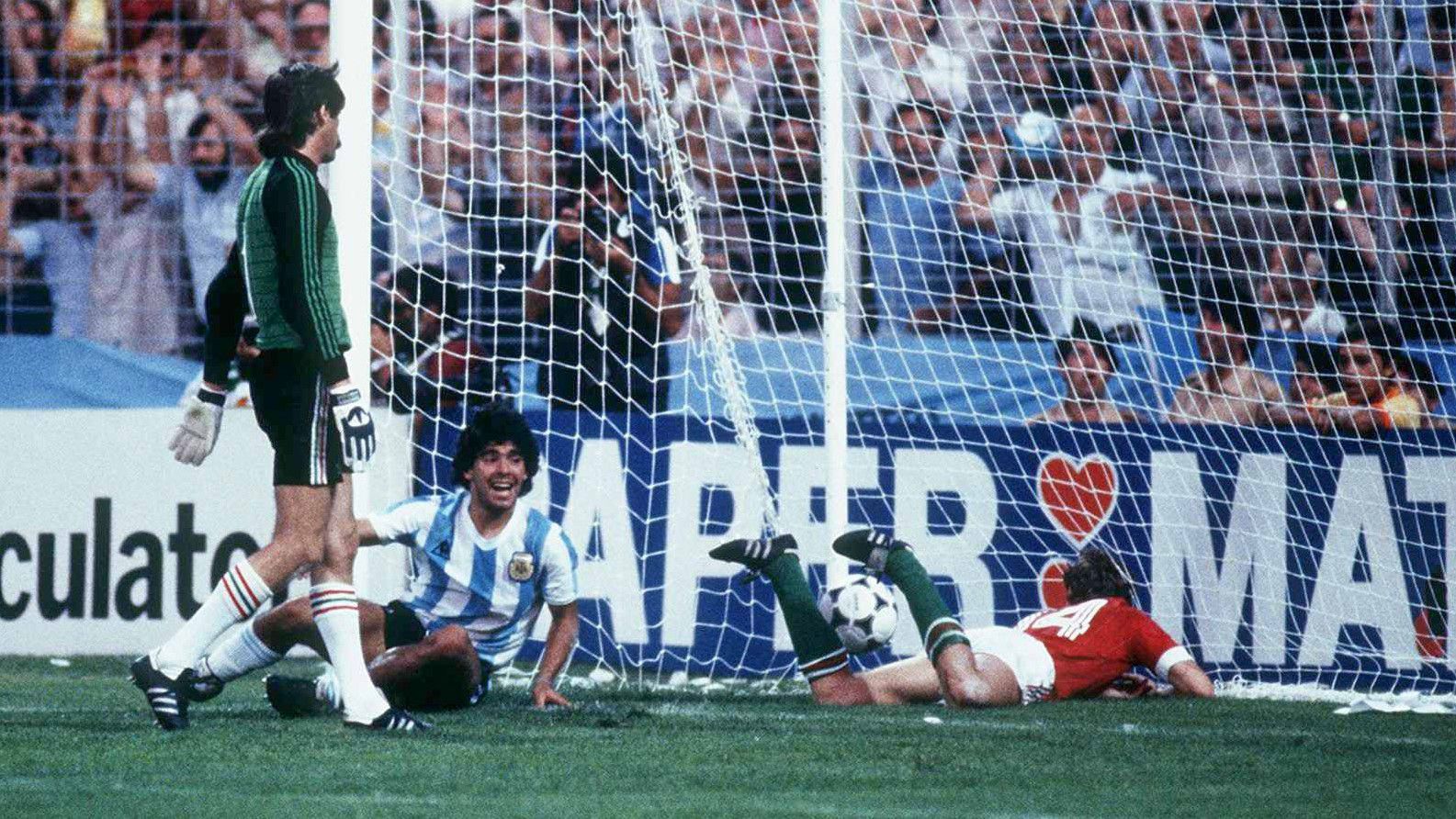Az „isteni Diego" a mieinket sem kímélte az 1982-es vb-n /Fotó: Profimedia