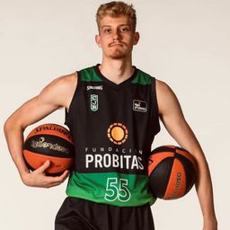 Maronka 12, Kiss Virág 11 pontot dobott