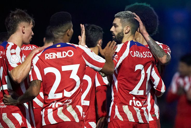 Visszatér a La Liga is, tovább pörög a darts-vb, de NFL is színesíti a programot – csütörtöki sportműsor