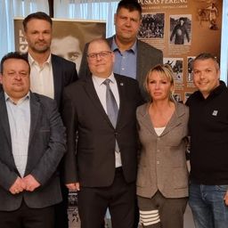 Pakson látható az Aranycsapat-vándorkiállítás