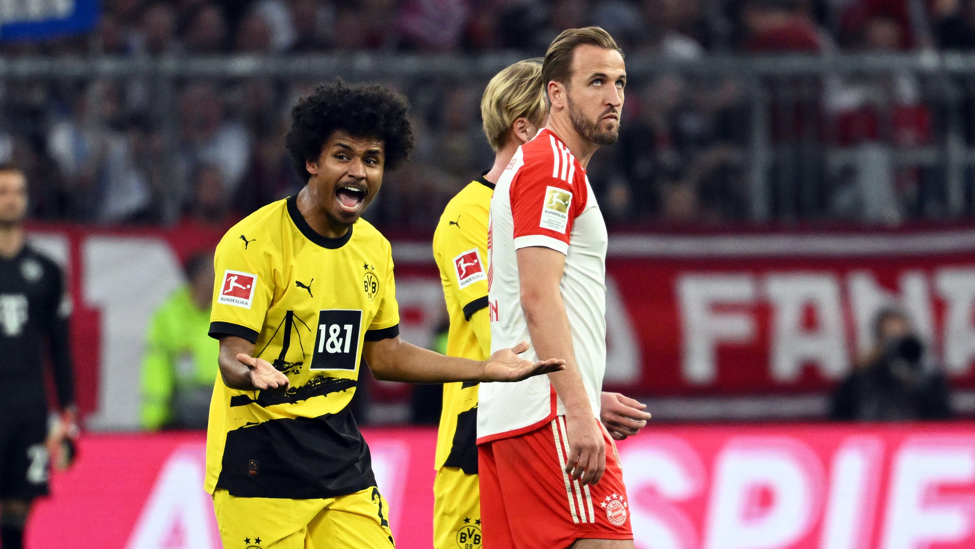 Végleg eldőlt a Bundesliga? A Bayern kikapott hazai pályán a Dortmundtól – videóval
