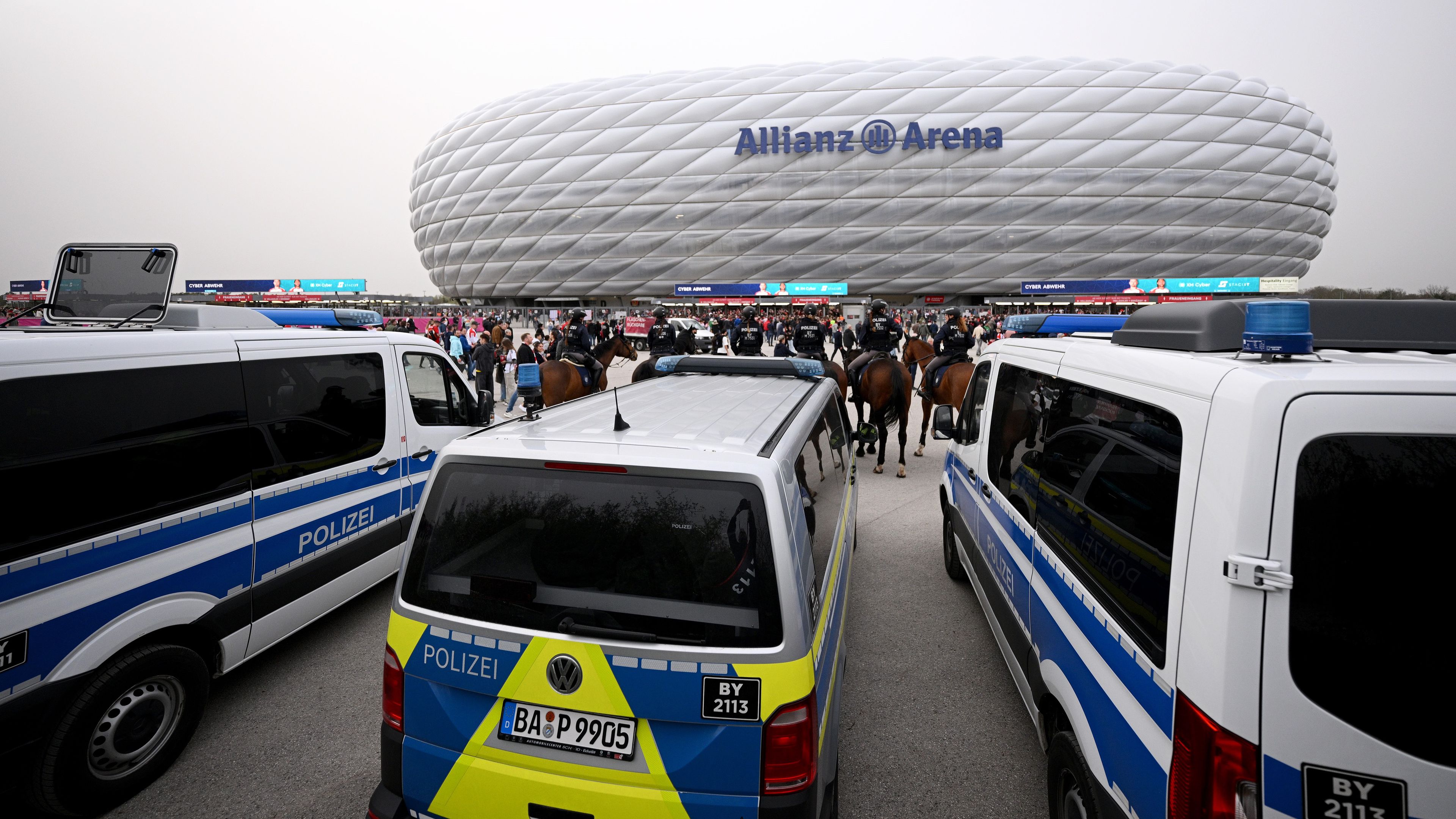 Gól középkezdésből az NB II-ben; terrorfenyegetés a Bundesligában – délutáni hírösszefoglaló