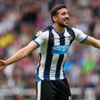 Felismeri? A Premier League-játékos az utcán gitározott – videóval