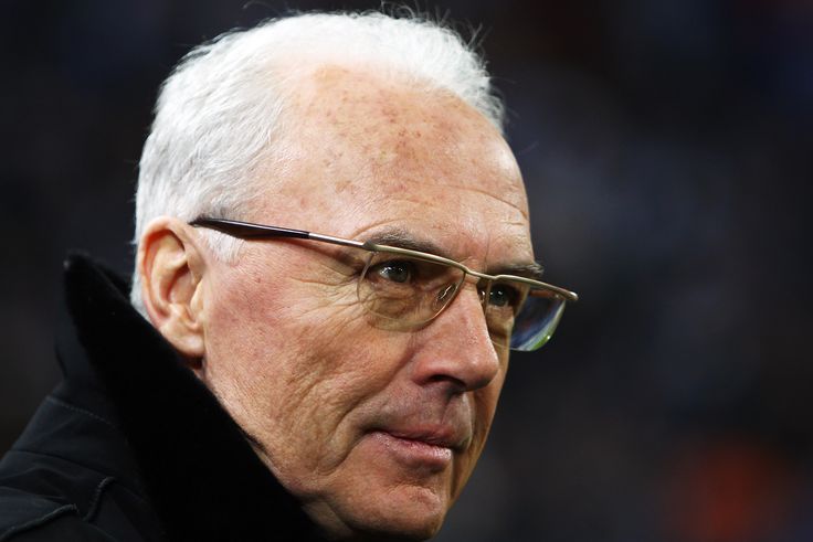 Ezentúl a Beckenbauer téren áll a Bayern München stadionja