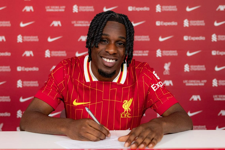 Hivatalos: A Leverkusen sztárja aláírt a Liverpoolhoz