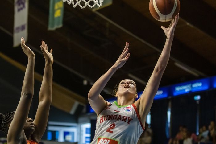 Kiss Virágot méltatja a FIBA