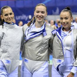Katona Renáta, Szűcs Luca, Battai Sugár és Pusztai Liza a Görögország elleni mérkőzés után