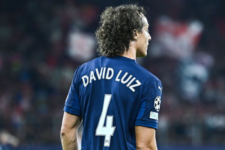 David Luiz kezd a Bayern München ellen