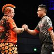 Mindkét Smith és Peter Wright is bejutott a legjobb nyolc közé a darts Eb-n