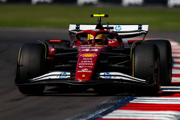 Értékes pozíciókat vesztett