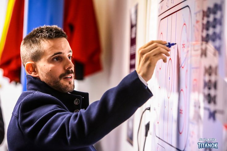 Felmentették a Hydro Fehérvár AV19 vezetőedzőjét