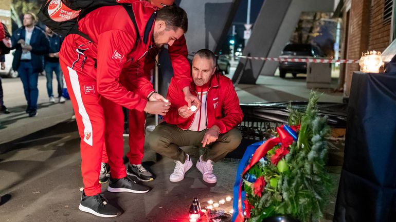 Fotók: Csapó Gáborért égtek a gyertyák