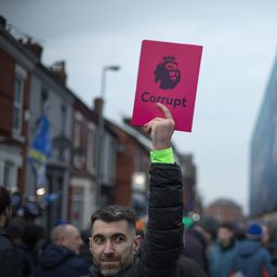 Az Everton szurkolói nem fogadták jól a pontlevonást