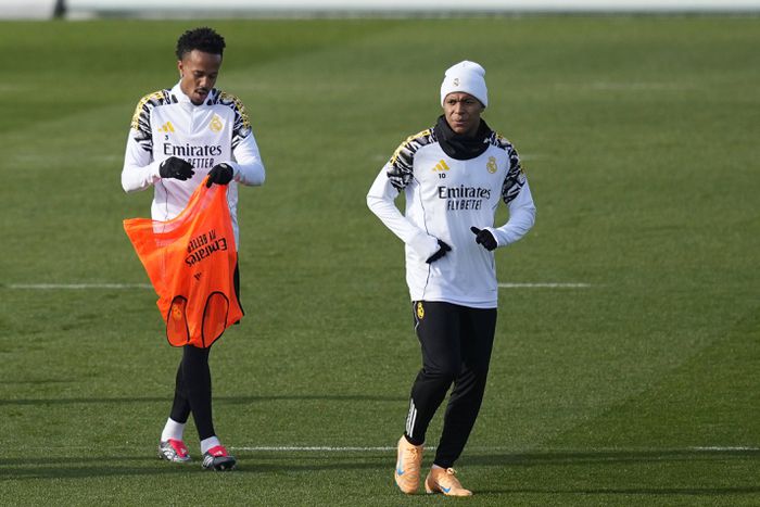 Éder Miliato visszatért, és rögtön a kezdőben kapott helyet