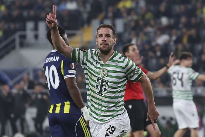 A 31 éves labdarúgó 10 góllal vezeti az NB I góllövőlistáját. Fotó: Fradi.hu