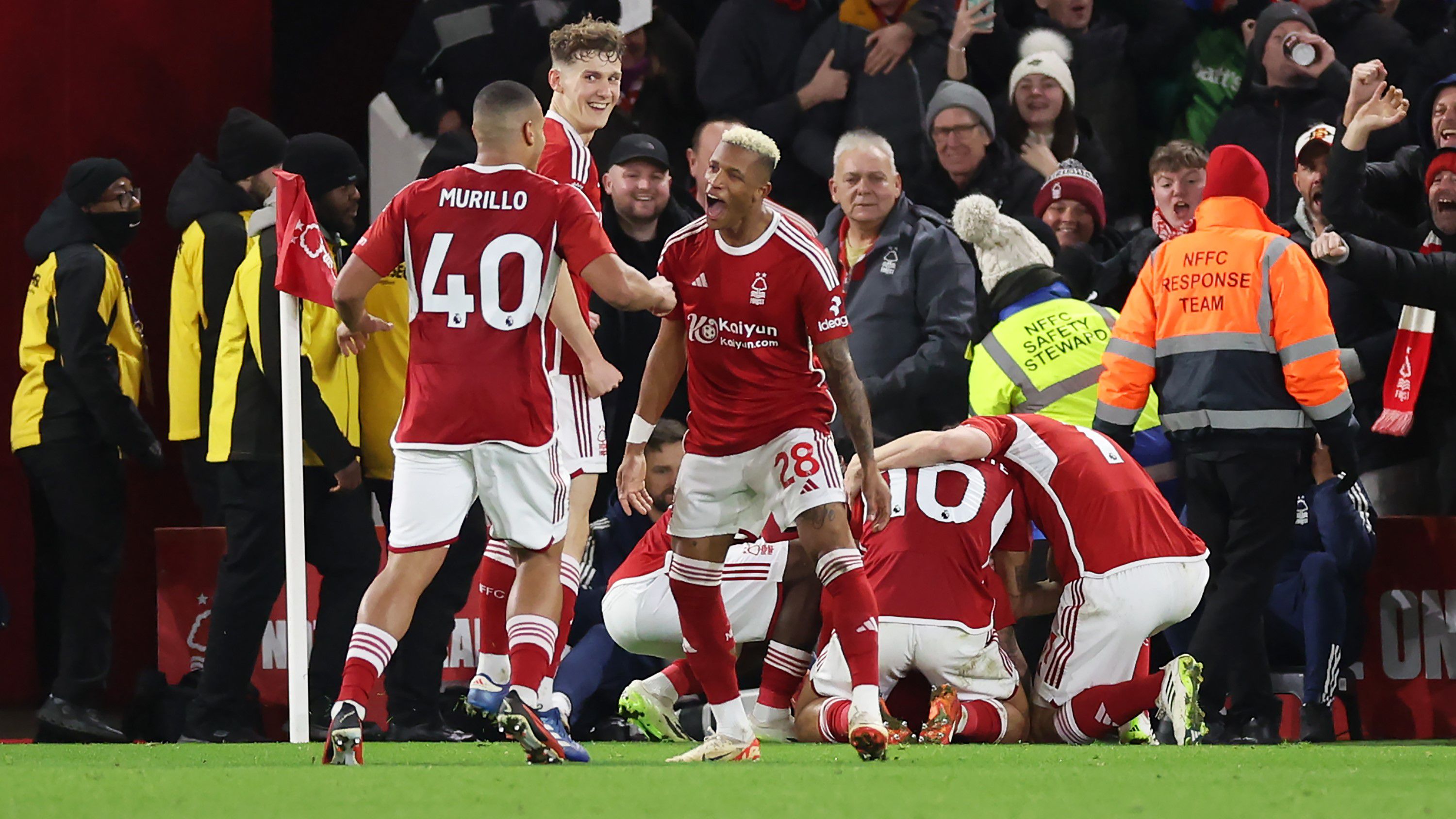 Történelmi Nottingham Forest-győzelem a Manchester United ellen – videóval