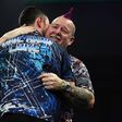 Itt a dartsvilágbajnokság szenzációja: Peter Wright megverte Luke Humphriest!