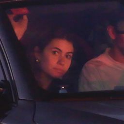 Mit szól ehhez Shakira? A támadások hatására kórházba került Piqué új barátnője