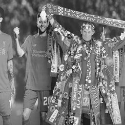 A Liverpool legnagyobb magyar szurkolójáról az Arsenal elleni meccsen emlékezhetnek meg