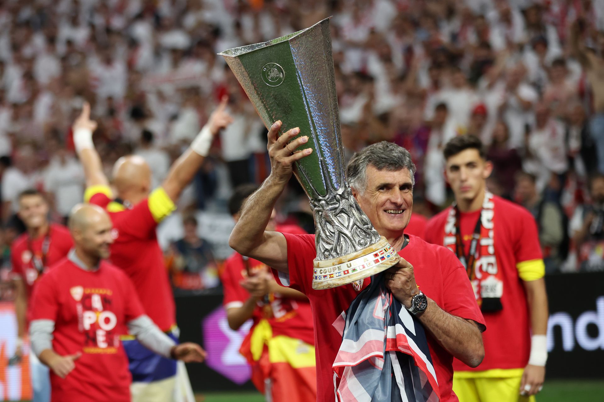 José Luis Mendilibar edzői pályafutása első trófeáját gyűjtötte be a budapesti Európa-liga-döntőben. Fotó: Getty Images
