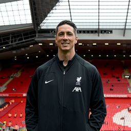 Itt a bejelentés, eldőlt Fernando Torres sorsa