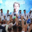 Görögtűz és tapsvihar várta a vb-aranyérmes pólósokat a Duna Arénánál