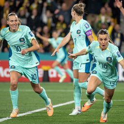 Négyet kapott a társházigazdától, kiesett az olimpiai bajnok