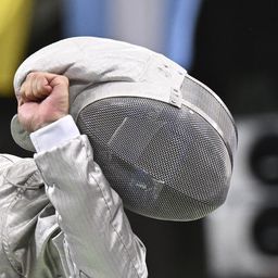 Kardcsapatunk győzött az olaszok ellen, Iránnal vívunk a döntőbe jutásért