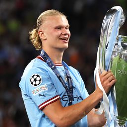 Haaland legyőzte Messit, az UEFA díjazta az év legjobbjait