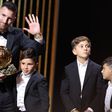 Messi megnyerte nyolcadik Aranylabdáját; kikapott a Fiorentina – reggeli hírösszefoglaló