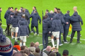 Ποστέκογλου για την ένταση με τους παίκτες της Μπόρνμουθ: «Απλά... ανταλλάξαμε ευχές»