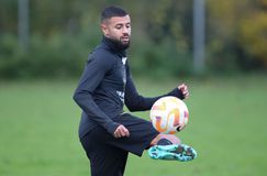 ΑΕΚ: Εκτός με Ατρόμητο, φουλ για Ολυμπιακό ο Φερνάντες (vids)