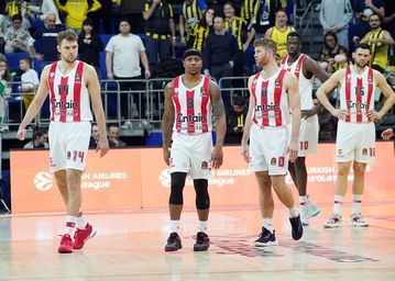 Η Ευρώπη υποκλίνεται στον Ολυμπιακό