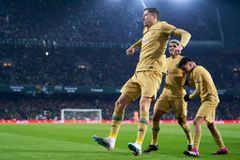 Παρέμεινε εύκολα στην κορυφή η Μπαρτσελόνα (2-1)