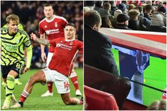 Viral στην Αγγλία η σπασμένη οθόνη του Βαγγέλη Μαρινάκη μετά το πρώτο γκολ της Άρσεναλ απέναντι στη Νότιγχαμ