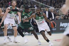 Αυτοί σφυρίζουν το Ζαλγκίρις - Παναθηναϊκός στο Κάουνας