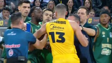 Πιάστηκαν στα χέρια Μποχωρίδης και Γκραντ - Με τι τιμωρήθηκαν (vid)