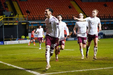 Η Χαρτς συνεχίζει την πορεία πρωταθλητισμού με πρωταγωνιστή τον Κυζιρίδη