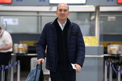 Οι αδελφοί Αγγελόπουλοι μαζί με την αποστολή του Ολυμπιακού για το Ντουμπάι (pics)