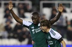 Ο Τεττέη πέτυχε γκολάρα κόντρα στην Κηφισιά και δεν πανηγύρισε (pics & vid)